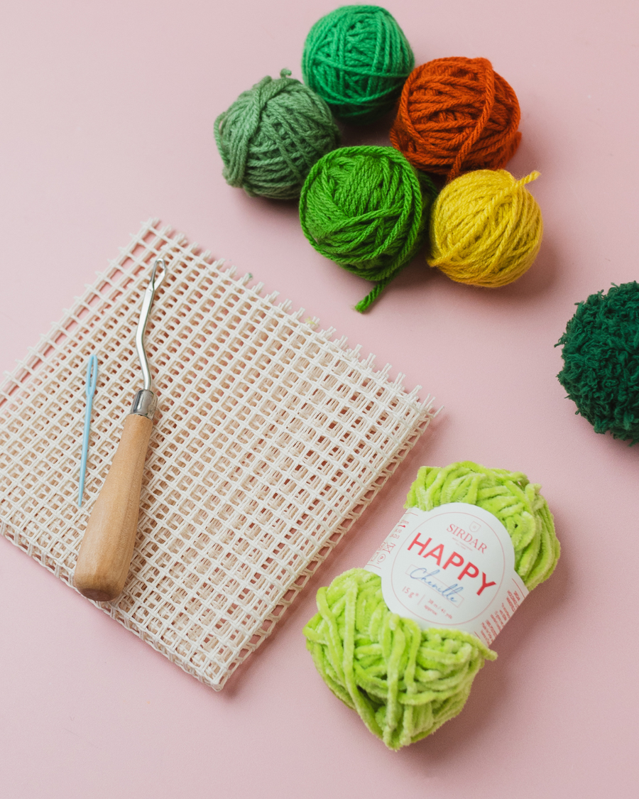The Autumn Garden Latch Hook Kit