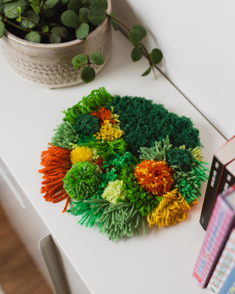 The Autumn Garden Latch Hook Kit