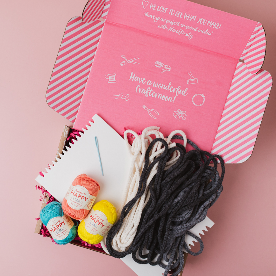 The Woven Table Runner Kit