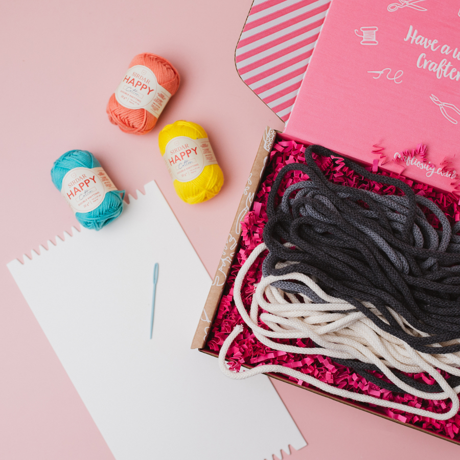 The Woven Table Runner Kit